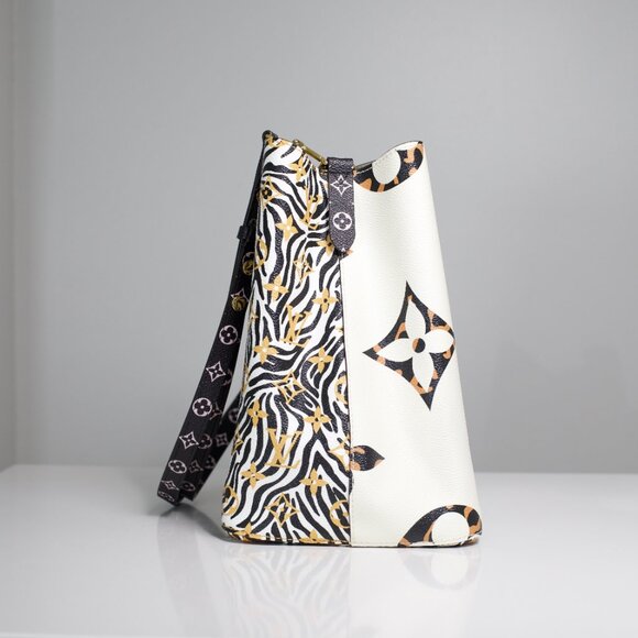 Louis Vuitton Monogram Giant Jungle Neo Noe Bucket Bag - Picture 5 of 11